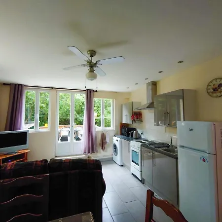 La Riviere Lune Bed & Breakfast